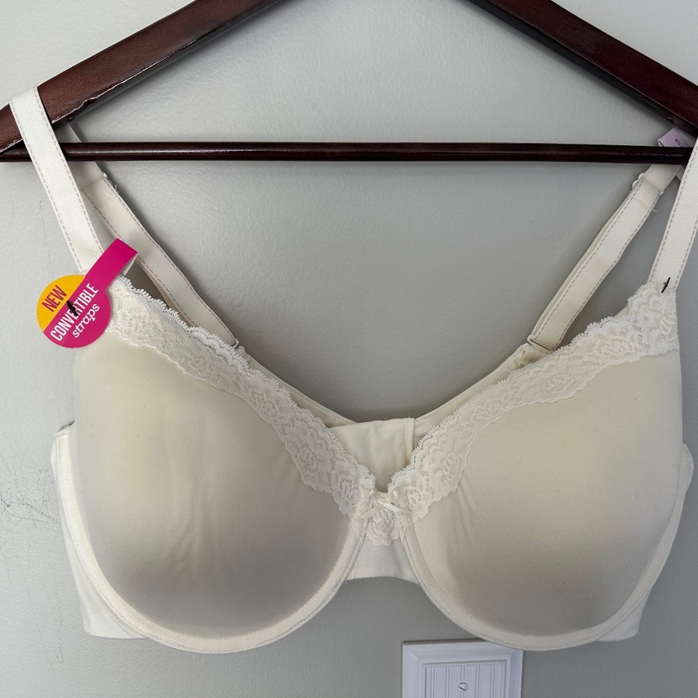 NWT Maidenform White Bra 42D